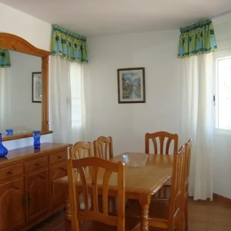 Apartment House And Apt. In 31457 Peniscola